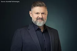 Radoslaw-Greczka-Headshot-Digital-RGB.jpg