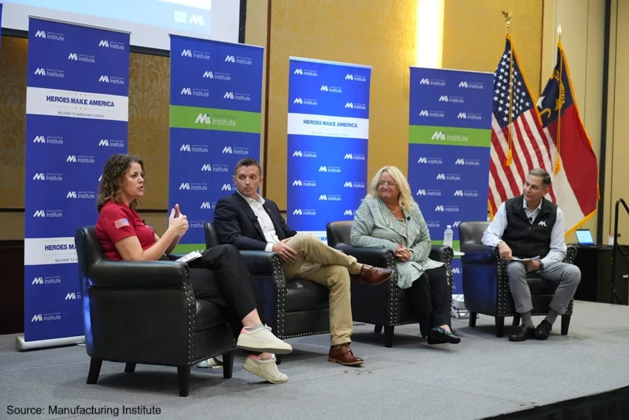 ManufacturingInstitute_CareerFair.jpg