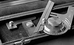 Albion produces a variety of TComp snap gages and digital indicators.