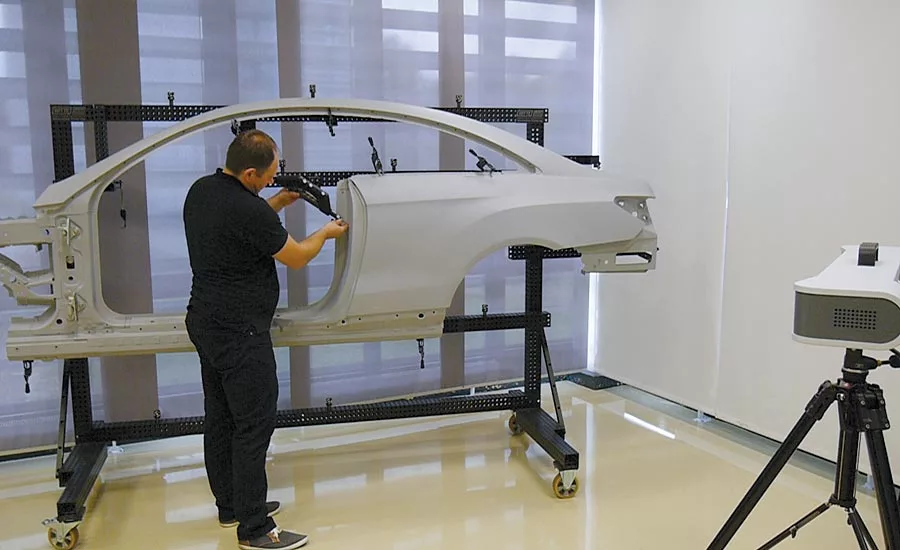 The operator conducts the pre-alignment of the side panel.
