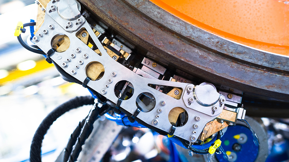 NDT April 2024 Ultrasonics: Close up of Krautkrämer WheelStar under-car rail wheel inspection