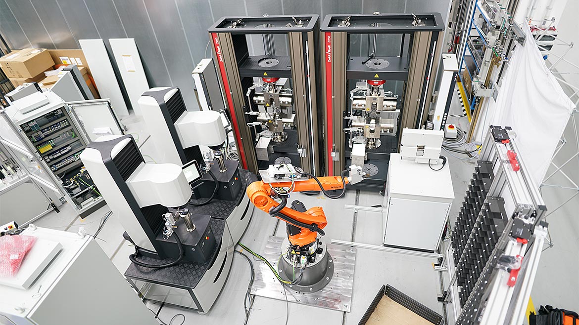 Robot with Tensile (x2) and Hardness (x2) Testers