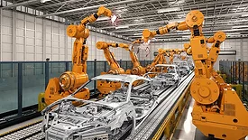 01 VS 0124 Software feature MVTec Bild 1. Automotive factory.