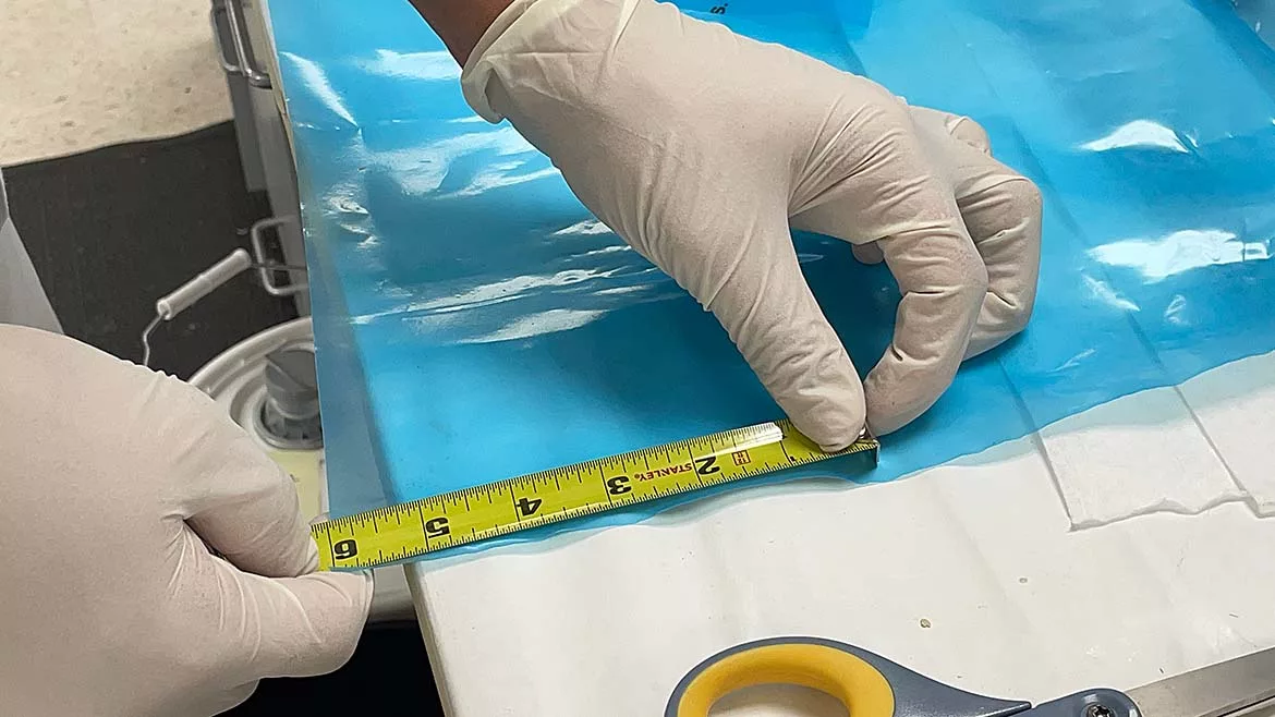 NDT1124-FEAT-Test-p1-Image 1_Preparing VCI Film Strips for VIA Testing.jpg