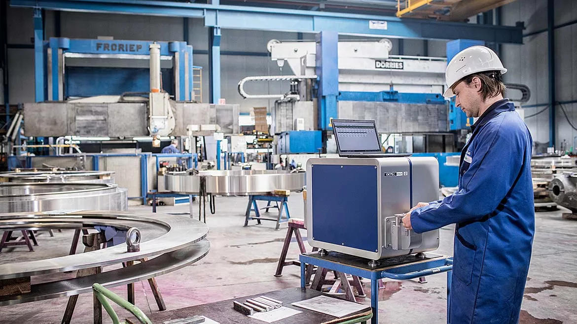 Hitachi OE750 QA/QC in action