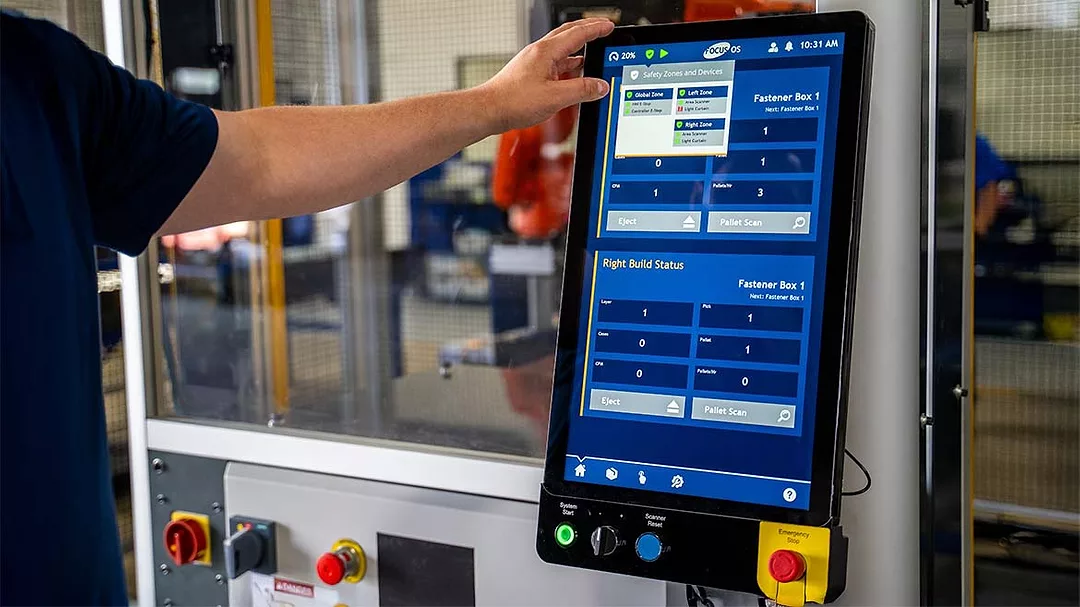 The image displays a human-machine interface (HMI) for an industrial automation system, likely used in manufacturing or logistics for tasks such as robotic palletizing