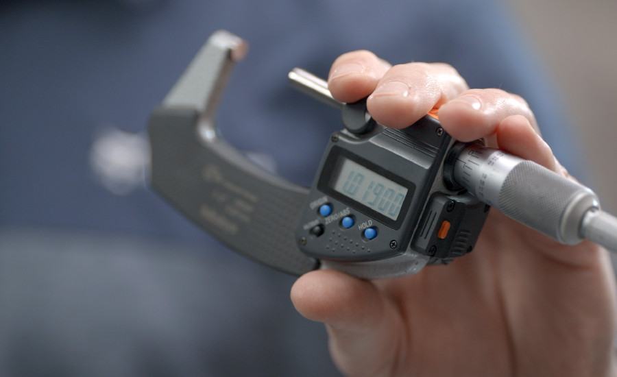 Mitutoyo digital micrometer