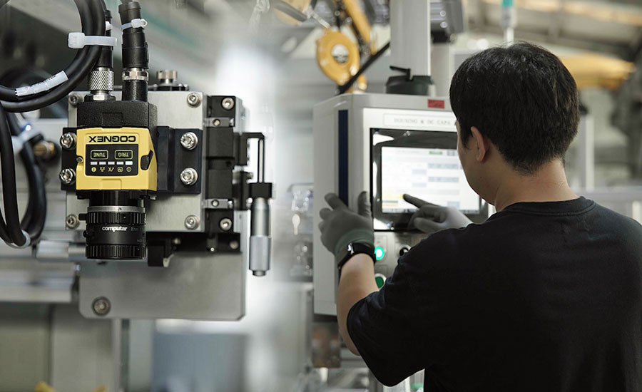 man uses inspection system